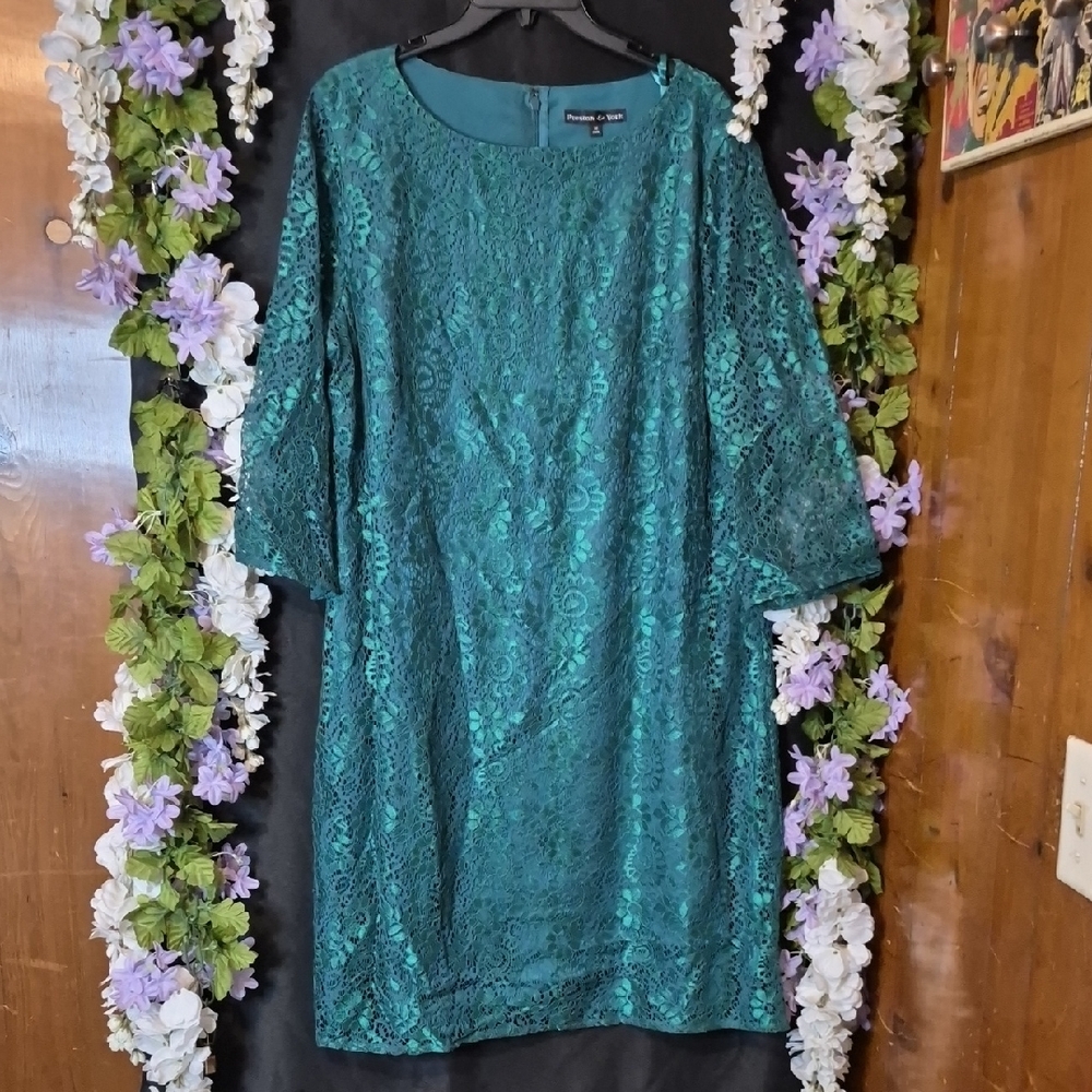 Preston & York Emerald Green Lace Shift Dress